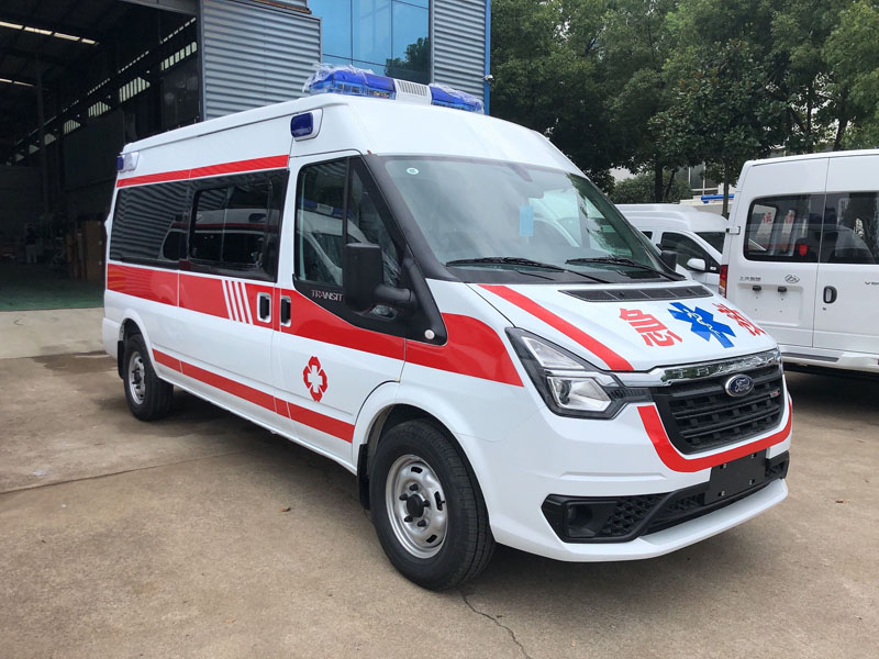福特V348長軸中頂監護型救護車