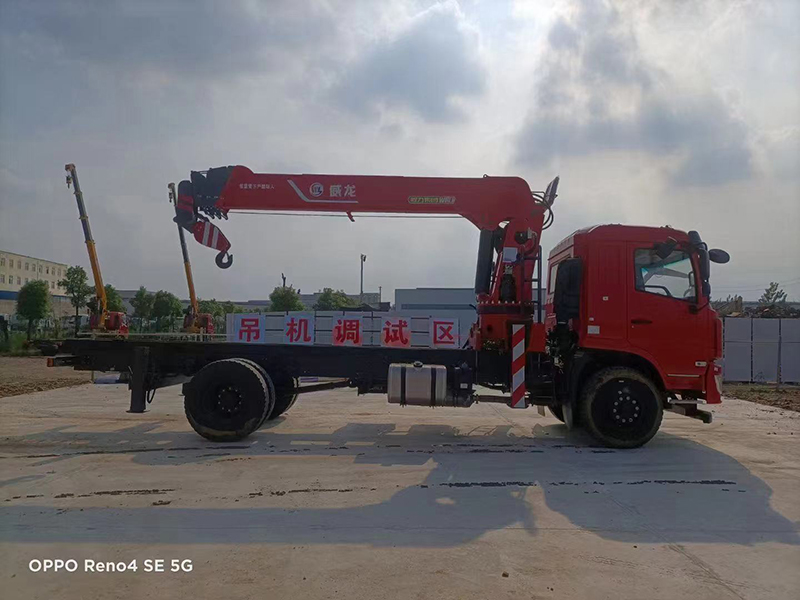 DFV5183JSQGP6D東風暢行D3單橋隨車吊